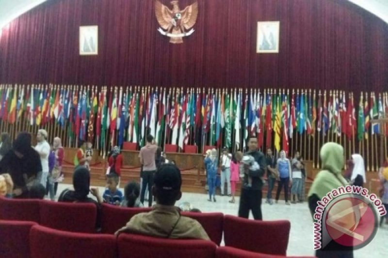 Jalan Asia-Afrika Bandung Ditutup Sementara