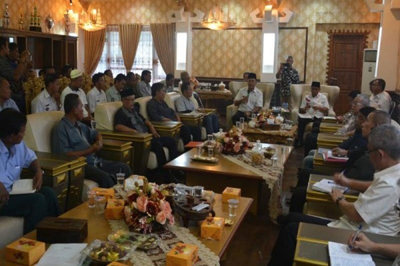 Bupati Mediasi Polemik Warga dan Perusahaan