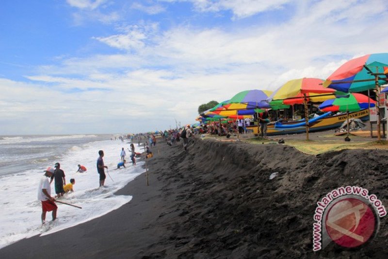 Bantul Siapkan Kajian Pemindahan Tpr Pantai Depok Antara