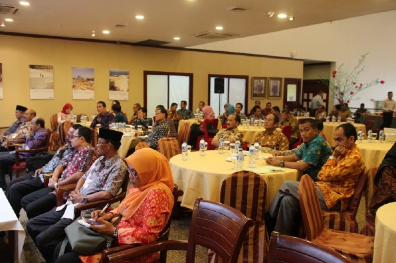 Rapat Koordinasi dan Singkronisasi Program Kerja Penanaman Modal Se- Provinsi Riau