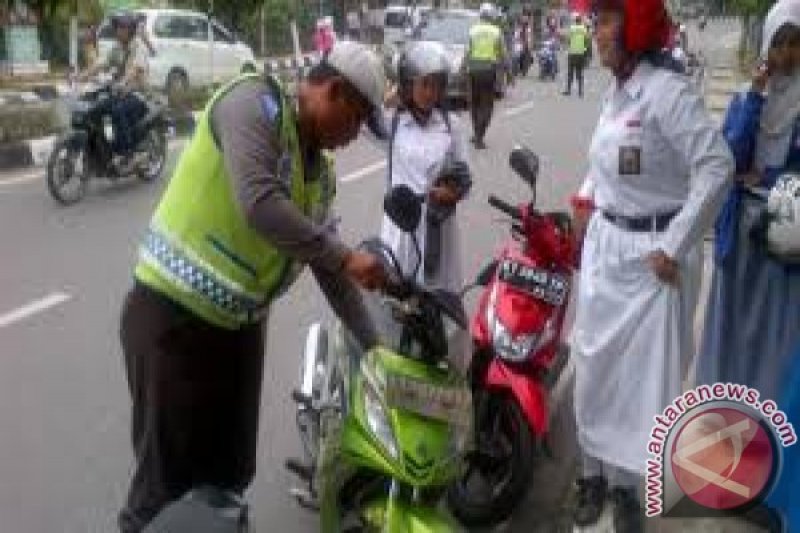 Korlantas Polri Sosialiasi E-tilang Di Kupang