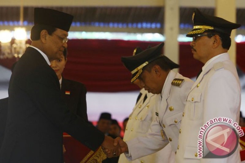 PELANTIKAN WALIKOTA YOGYAKARTA DAN BUPATI KULONPROGO