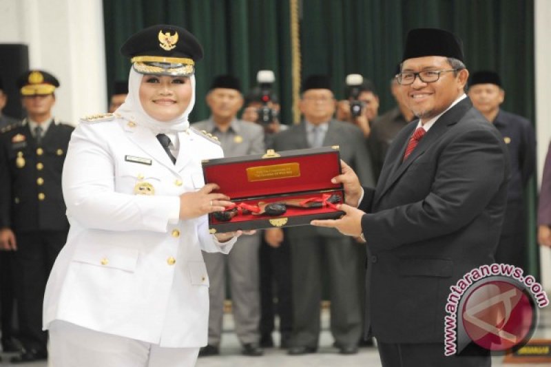 Gubernur Jabar Lantik Bupati-Wakil Bupati Bekasi