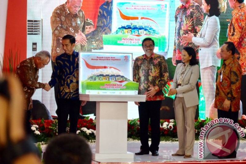Presiden Jokowi apresiasi sembilan kepala daerah yang pangkas perizinan pembangunan rumah