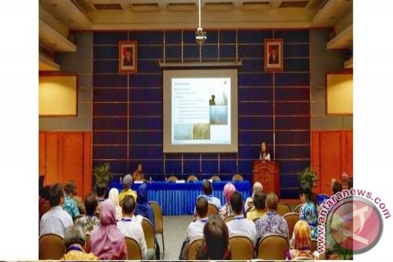 Axalta fokus pada cat waterborne demi masa depan berkelanjutan dalam Simposium Nasional Polimer ke XI di Jakarta, Indonesia