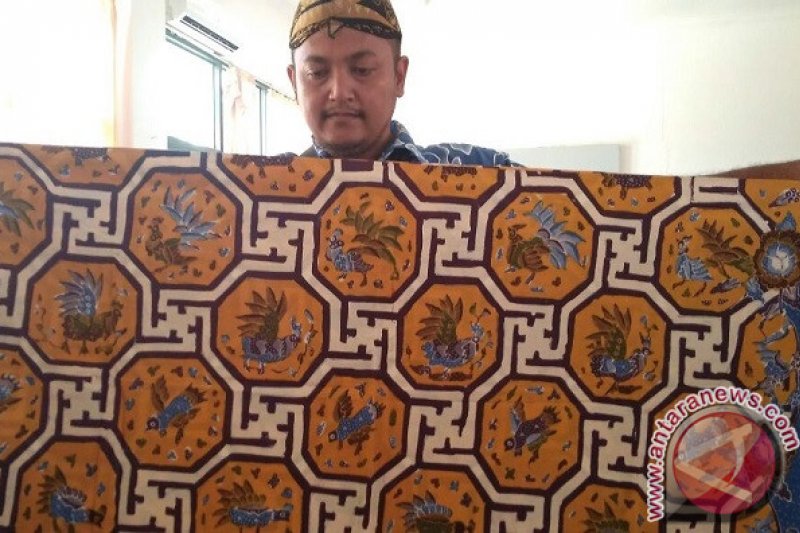 Warga Cirebon Rintis Kampung Batik Kasepuhan