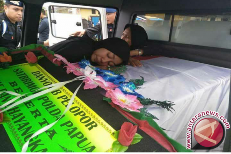 Dua anggota Brimob Papua tertembak, satu tewas