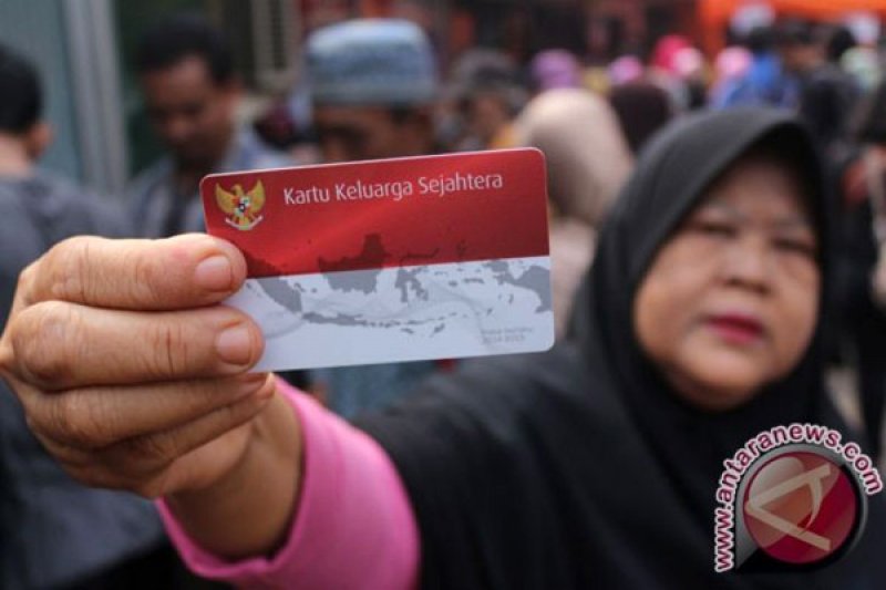 Mensos Cek Persiapan Kartu Keluarga Sejahtera