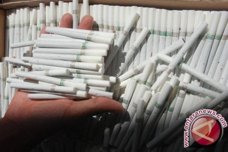 Gelar operasi pasar, Bea Cukai sita ratusan ribu rokok ilegal