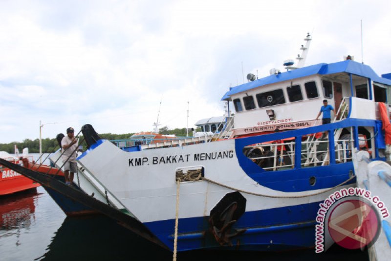 KAPAL ANTAR PULAU MENTAWAI