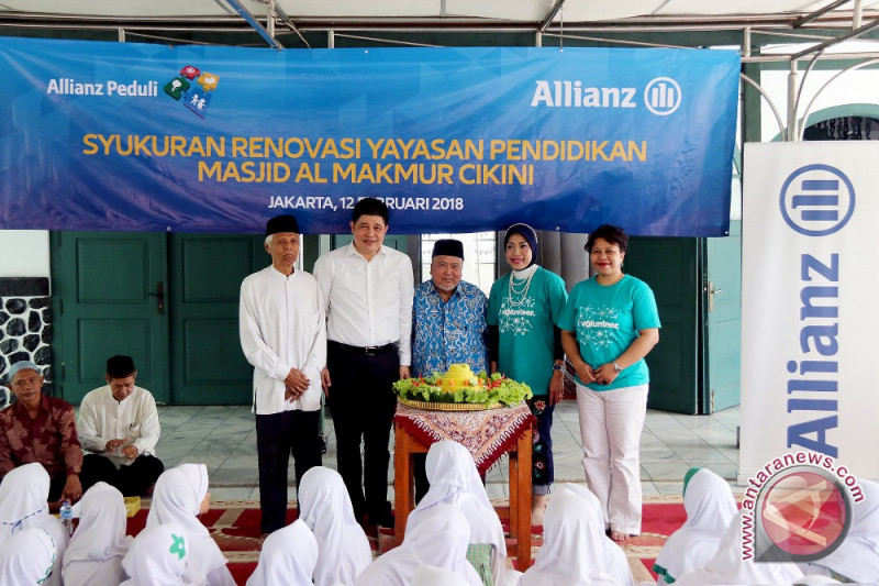 Allianz Indonesia dukung optimalisasi kegiatan belajar mengajar dengan renovasi gedung sekolah