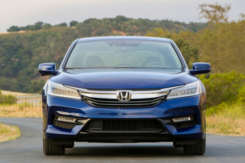 lebih-dari-250-ribu-unit-honda-accord-hybrid-harus-ditarik-kembali