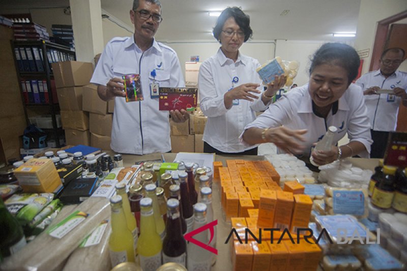 Hoaks! Imbauan bahaya makanan impor Thailand karena mengandung darah