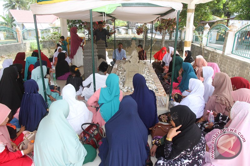 Makam ulama di Banjar ramai peziarah