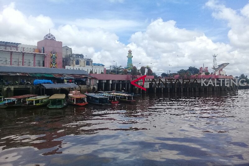 Tepian Sungai Mentaya dikembangkan jadi tempat wisata di Sampit