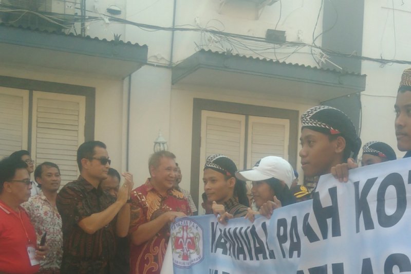 Juliari Batubara menilai isu sara tidak laku di Semarang