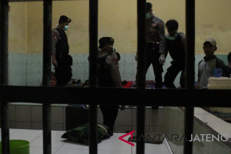 Napi Rutan Jepara melarikan diri dengan potong teralis