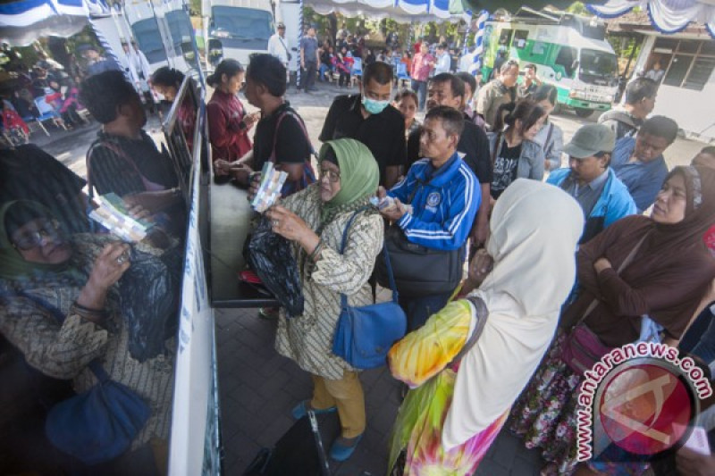 14 mobil penukaran uang baru meluncur di Malang