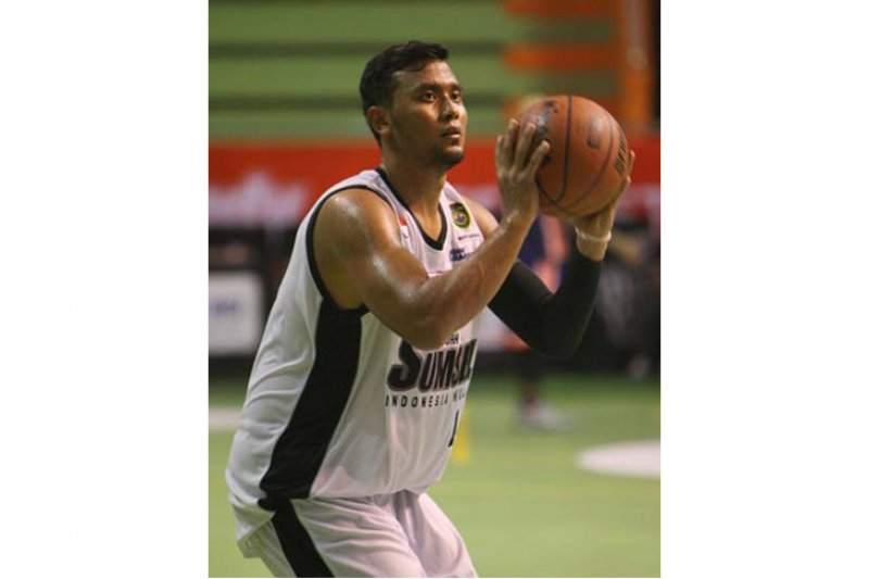 Center Timnas masyarakatkan bola basket melalui Youtube