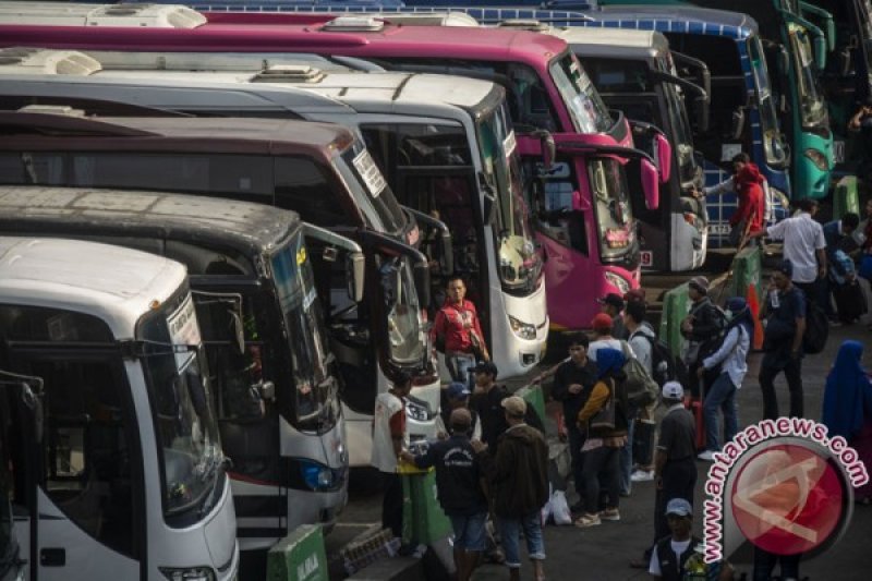 Tingkatkan keselamatan, Kemenhub akan buat basis data bus pariwisata