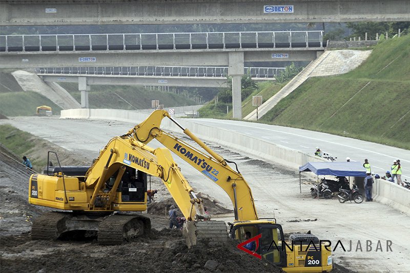 Peletakan batu pertama Tol Cigatas ditargetkan 2018
