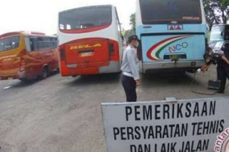 Jelang Arus Mudik, Pengelola Terminal BPRS Giatkan Pemeriksaan Teknis Keselamatan Bagi Bus yang Masuk