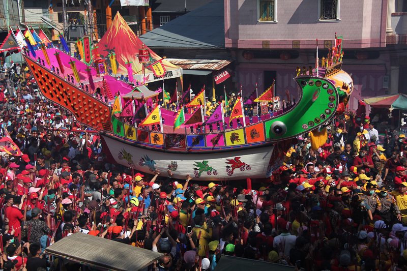 Ritual Bakar Tongkang Bagansiapiapi