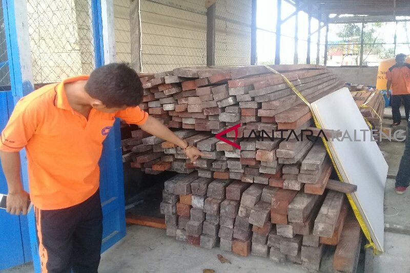 Polri amankan 2.000 M3 kayu olahan hasil illegal logging