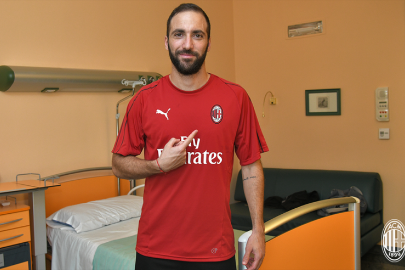 Higuan akhiri puasa gol saat Milan tundukkan Spal