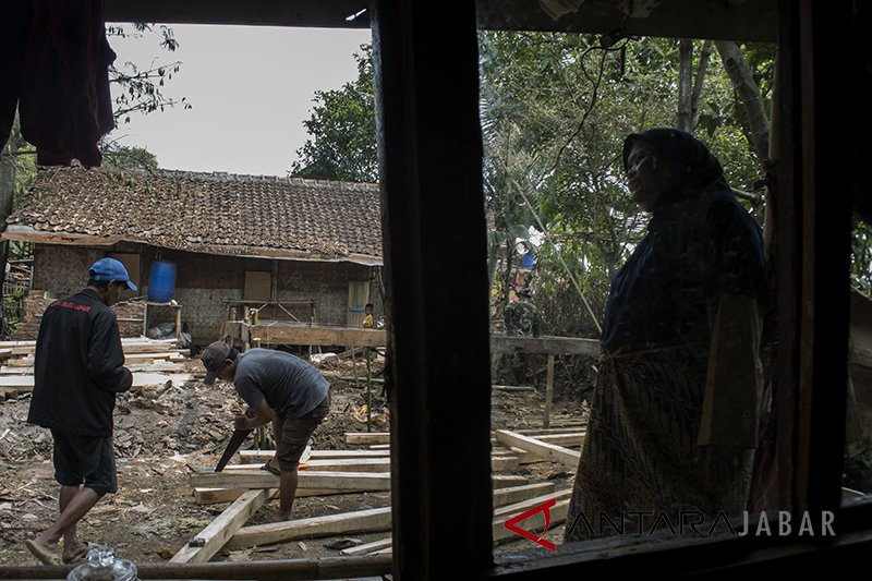 Kodim Garut canangkan program bantu perbaikan rumah