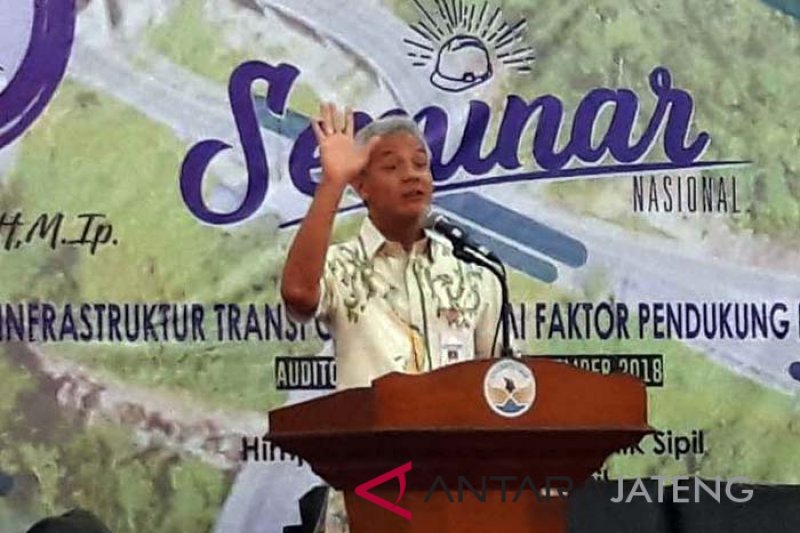 Ganjar: Reaktivasi jalur KA jalan terus