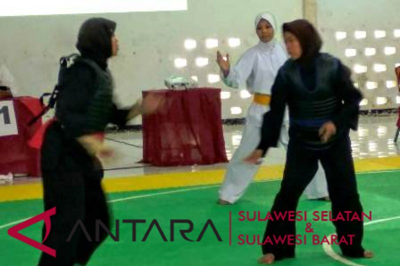 Makassar dan Bantaeng berbagi emas seni perorangan