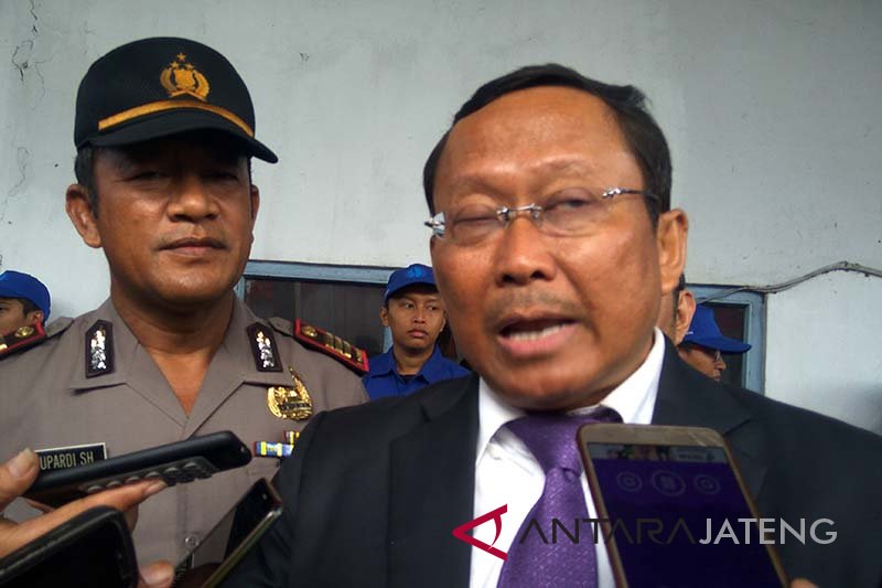 Kemenhub hargai putusan MA terkait taksi daring