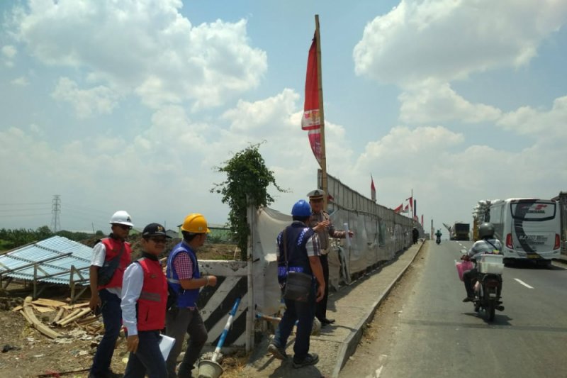 Antisipasi kemacetan, polisi disiagakan di Jembatan Tanggulangin