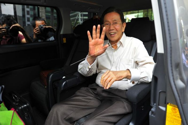 di-antara-angka-dan-nurani-mengenang-kwik-kian-gie