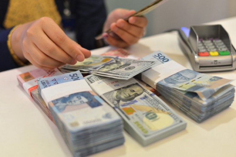 Nilai tukar rupiah Jumat pagi menguat lima poin