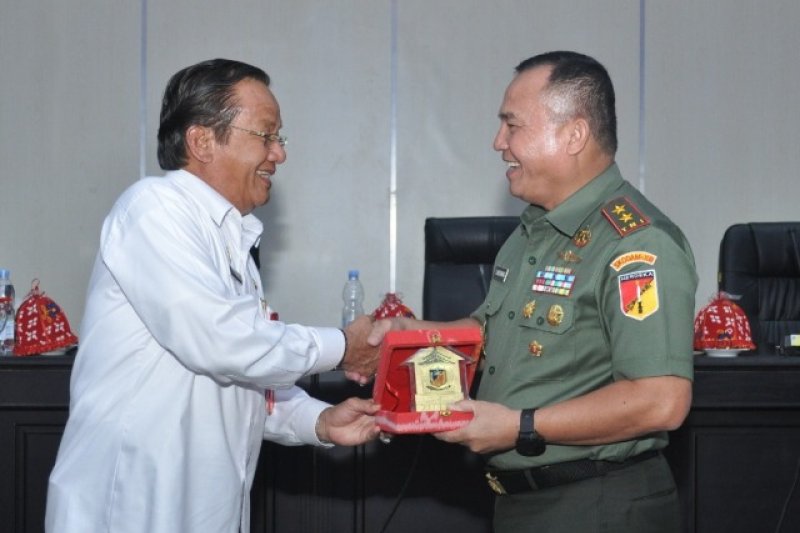 Gubernur longki: sulteng butuh penambahan kodim