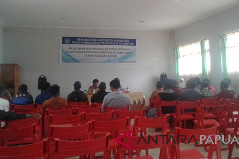 DPMK Jayawijaya beri pembekalan teknologi pertanian