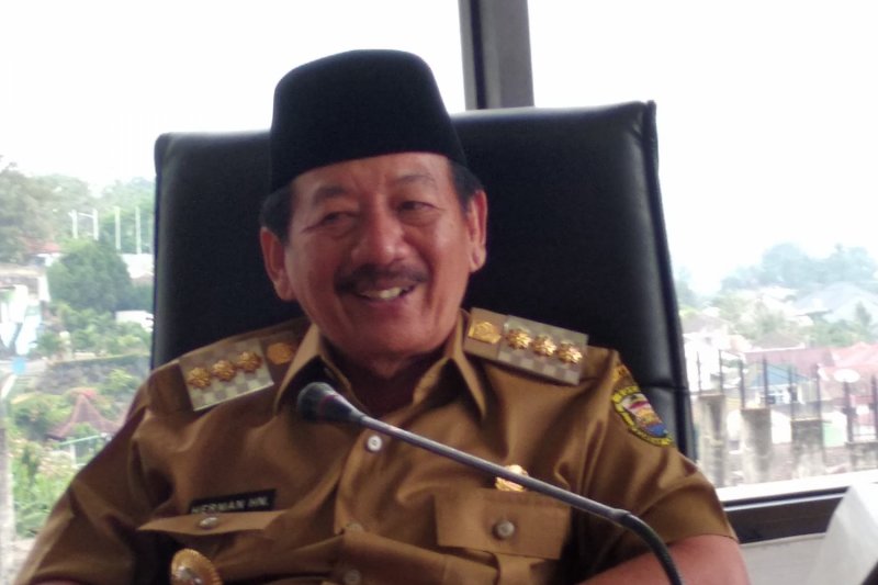 Wali Kota Bandarlampung minta perusahaan patuhi UMK