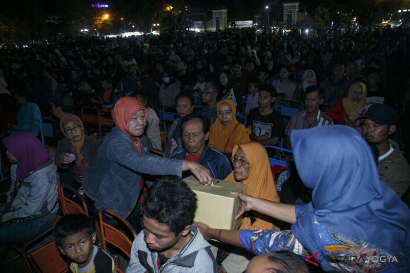 KONSER AMAL UNTUK KORBAN GEMPA