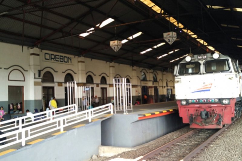 KAI Cirebon prediksi penumpang meningkat 5 persen