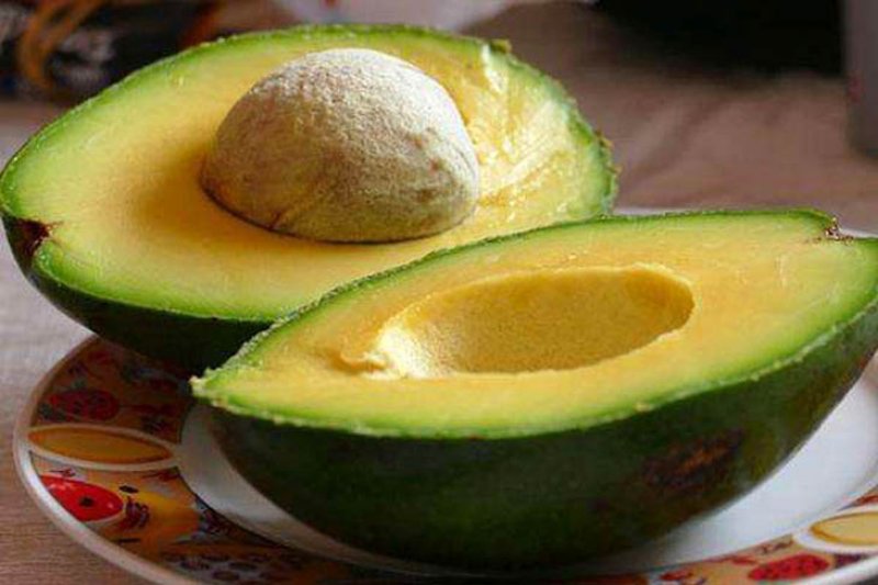 Konsumsi 10 makanan ini untuk menjaga kulit tetap awet muda