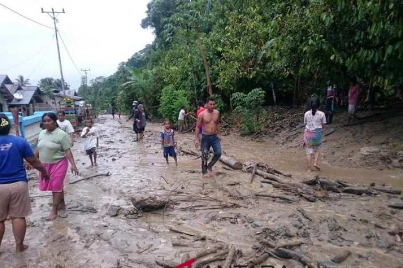 Drainase di Sleman dibersihkan cegah banjir
