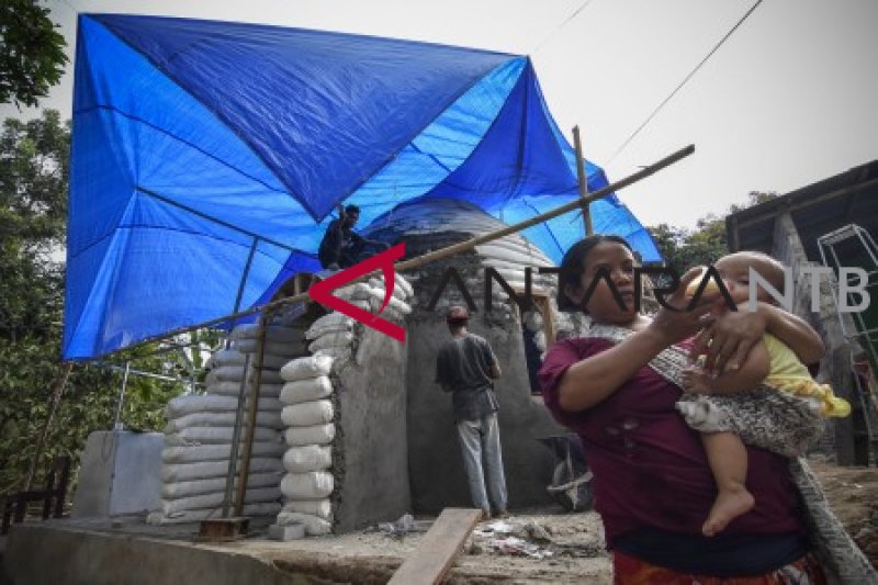 HUNTAP KORBAN GEMPA LOMBOK