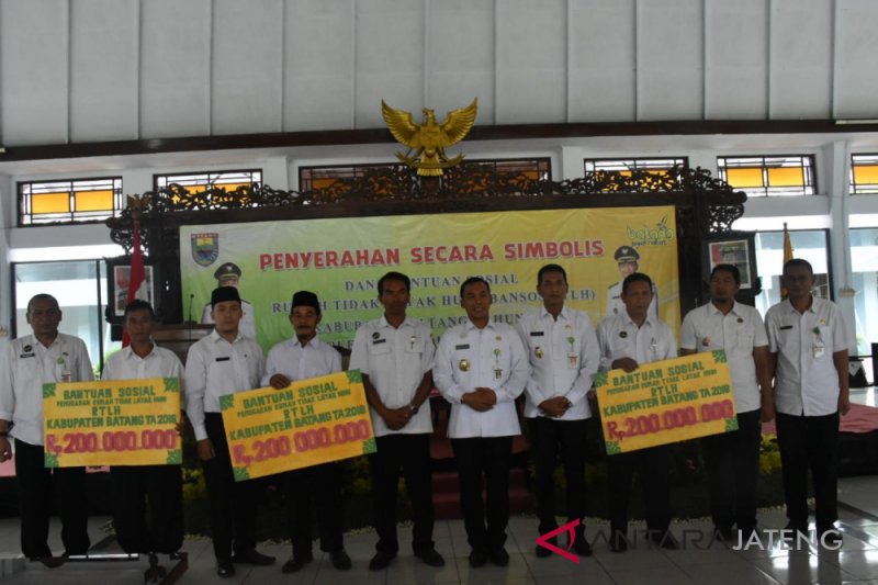 Pugar RTLH, Bupati Batang sebut butuh waktu 30 tahun