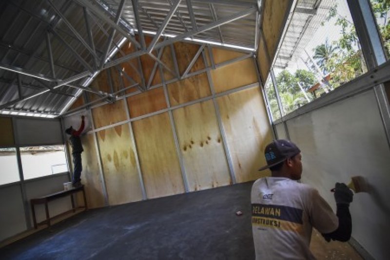 SEKOLAH SEMENTARA KORBAN GEMPA LOMBOK