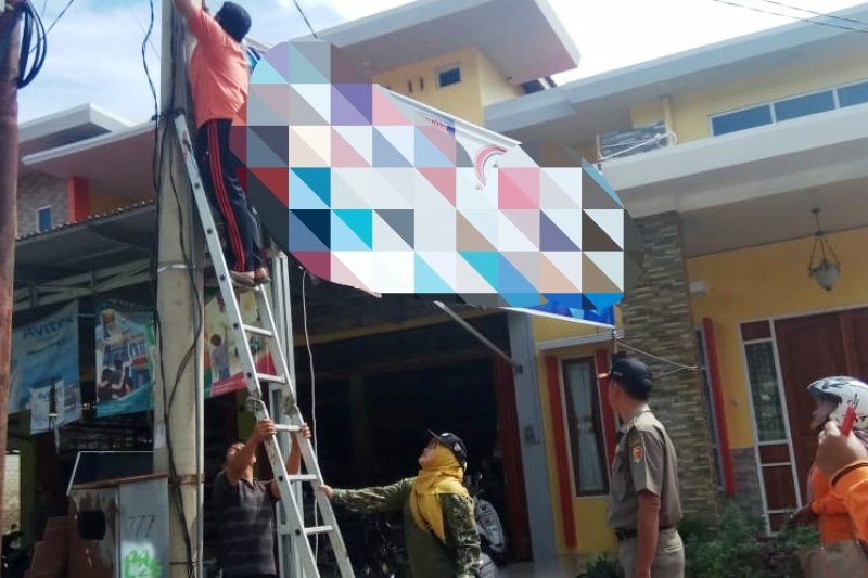 Bawaslu Sleman turunkan ratusan alat peraga kampanye
