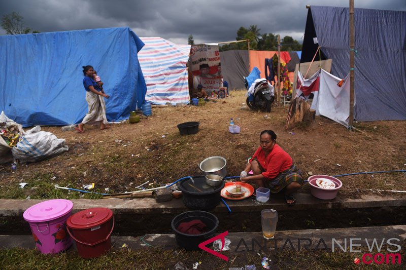 5.7-magnitude earthquake jolts mataram