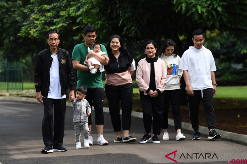 Presiden Jokowi dikaruniai cucu ketiga dari pasangan Gibran-Selvi