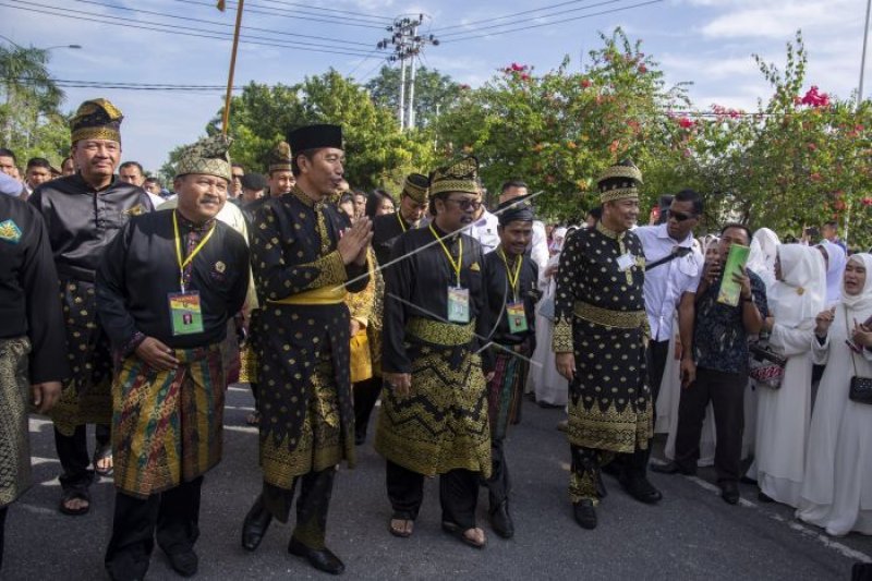 Baju adat Riau: mengenal jenis, sejarah beserta filosofinya